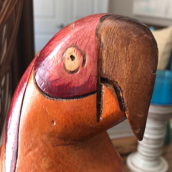 MAKE AN OFFER! Vintage Hand Carved Tropical Bird from Nassau - Picture 9 of 10